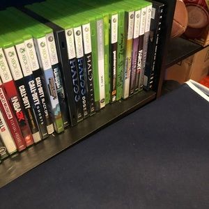Xbox 360 with 20 games